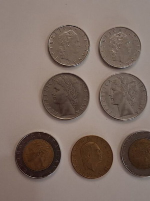Lot of 7 Italian coins (Lire) – 50, 100, 200 & 500 Lire