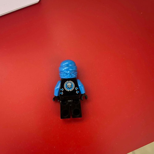 Lego Ninjago Kimono Jay minifigure like new, missing legs