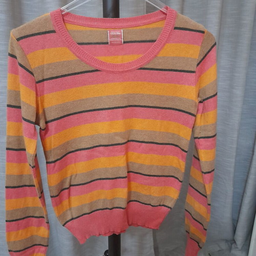 Woolen women's sweater like new, size S, pink and yellow