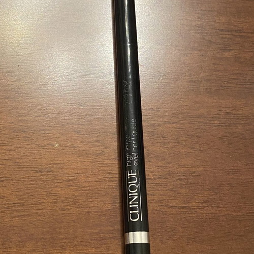 Eye-liner pen Clinique black used