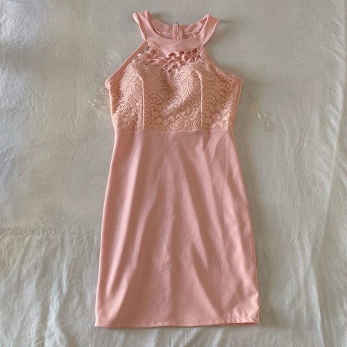 Baby pink dress like new with built-in cups and zipper