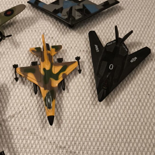 Set of 5 Die-Cast Military Aircraft and Bombers