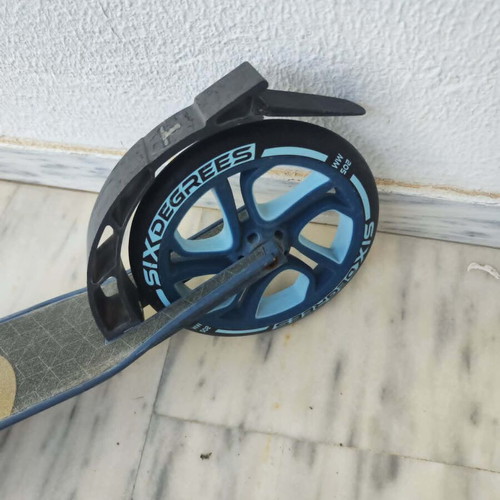 Six Degrees Scooter WW502 used, for kids 12 and up