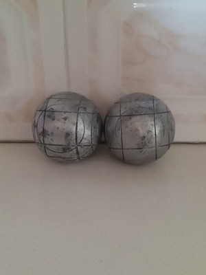Petanque balls used, set of two