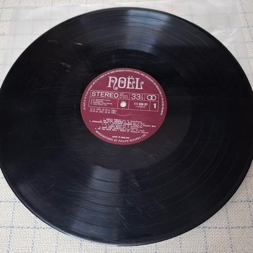 Noël LP used, selection of international Christmas carols