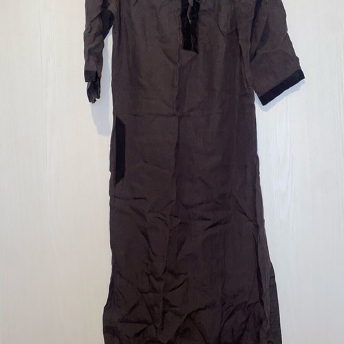 Linen women's dresses like new, white with pockets and brown