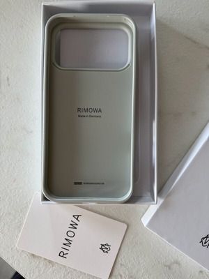 Rimowa θήκη iPhone 17 Pro Max αλουμινίου τύπου MagSafe καινούργια