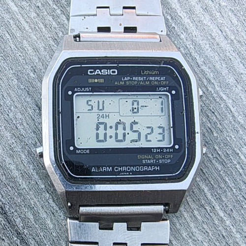 Casio A254 vintage wristwatch used with signs of electric welding