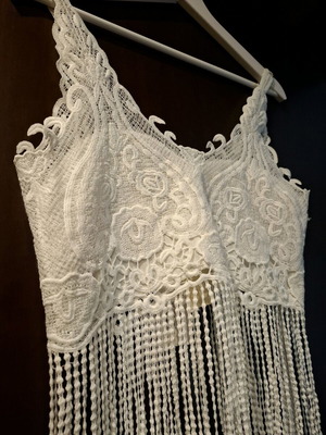 Benissimo crop top με δαντέλα και κρόσσια, καινούργιο, άσπρο, one size