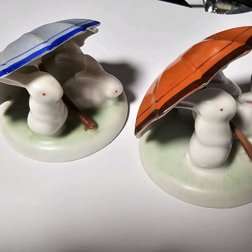 Hollohaza porcelain used, rabbits under umbrella set of 2