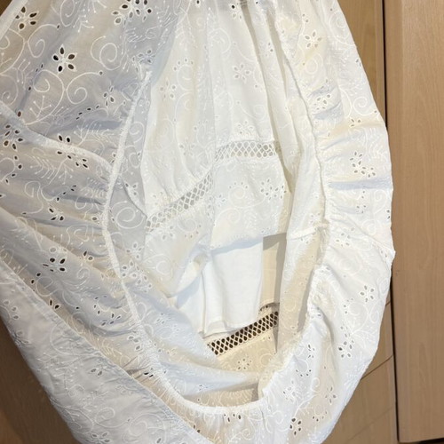 Skirt size M cotton like new, white with lining and cord