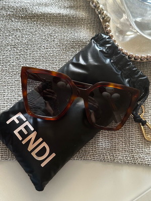 Fendi women's sunglasses new, brown tortoise with case