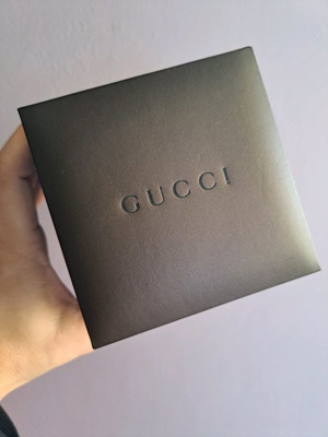 Gucci wristwatch new women's silver with box