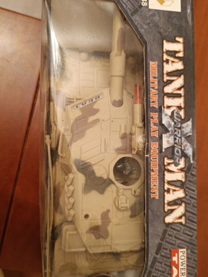 Tank military vehicle like new, 25 cm