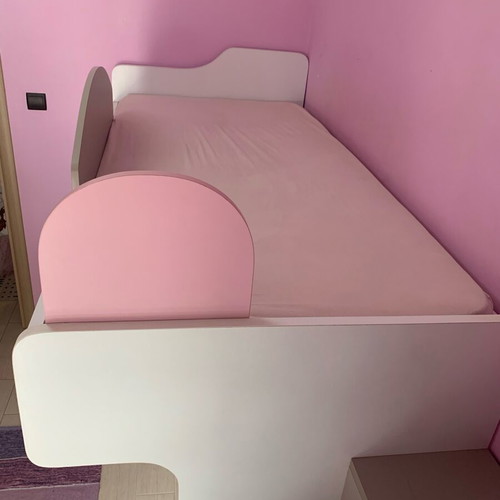Bunk bed like new with wardrobe without mattress