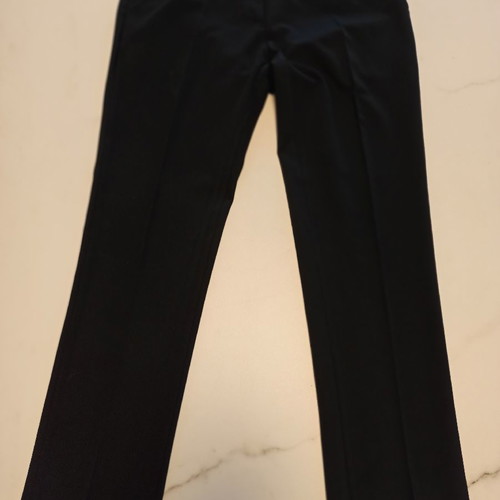 Low-rise pants in very good condition, size Large