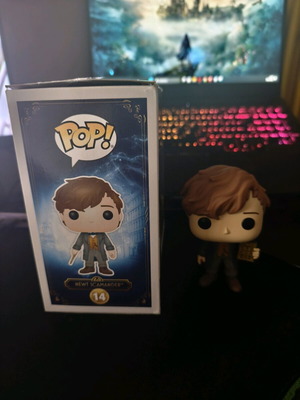 Funko Pop Fantastic Beasts Newt Scamander Chase like new