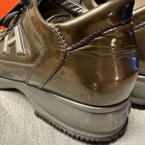 Hogan sneakers used, gray glossy, size 39