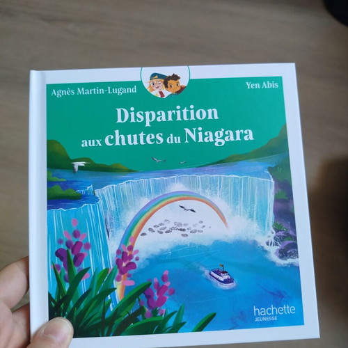 Disparition aux chutes du Niagara children's book new, French