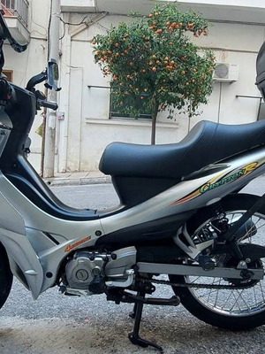 Yamaha Crypton R 110 2006 σαν καινούργιο, ασημί, 81.200 km, παπί