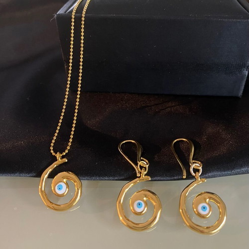 Handmade necklace and earrings set gold color, new