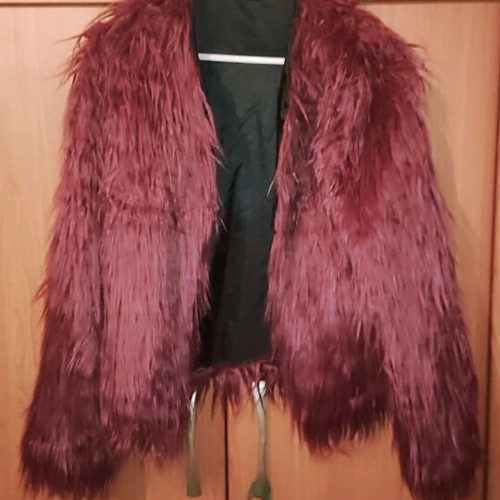 Fur coat like new, red, size L