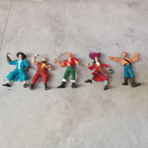 Pirates of the Caribbean figures used, pack of 5 vintage 1990-2000