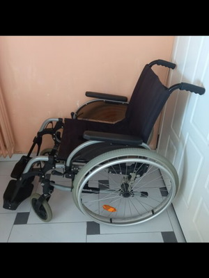 Ottobock wheelchair new, folding, lightweight aluminum-titanium frame