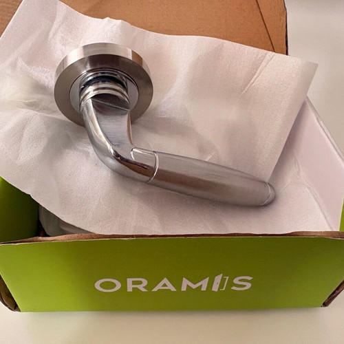 Door handles new, pairs with matte metal finish