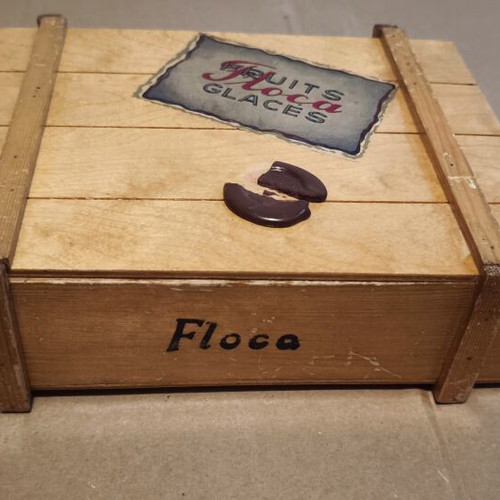 Floca wooden box like new 26x20 cm