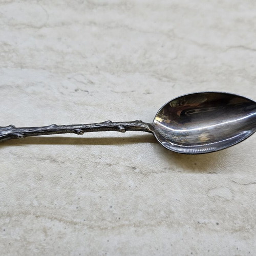 Vintage set of 12 teaspoons with handmade branch design, like new