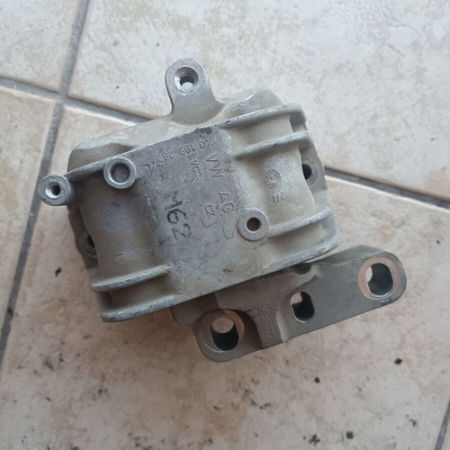 Engine mount for VW Golf 5 '04-'08 used, code 1K0199262L