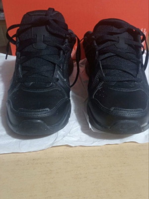 Nike Defy All Day men's sneakers size 44, like new, black