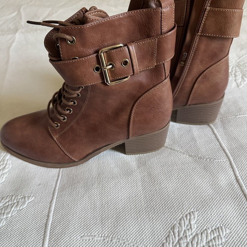 Women's brown ankle boots new with inner lining