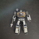 Transformers Soundwave Core Class figure, official, transformable