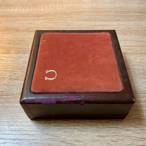 Omega vintage box used