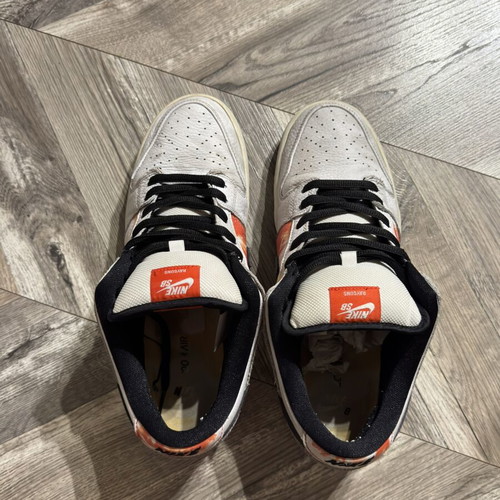 Nike SB Dunk Low Raygun sneakers used, size 45.5