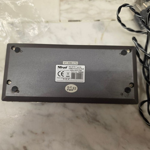 Trust 7 Port USB 2.0 Powered Hub with power adapter