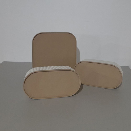 Linear Comfort set of 3 storage and serving containers new