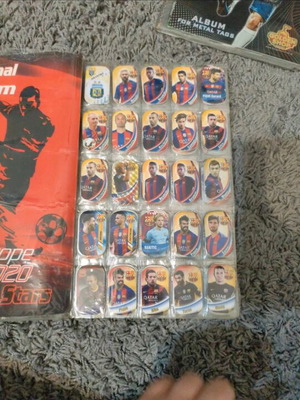 Metal football tags like new, 2 albums, 400 tags