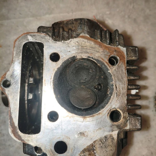 Honda C50 6V 72cm cylinder head like new