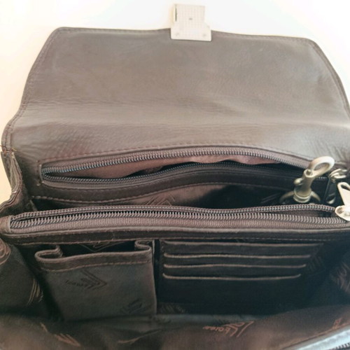 Men's leather bag like new, brown with multiple inner compartments