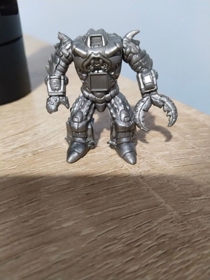 Teratomachos miniature figure used, cut on right arm