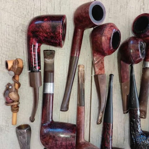 Tobacco pipes used, collection of 25 pieces with case