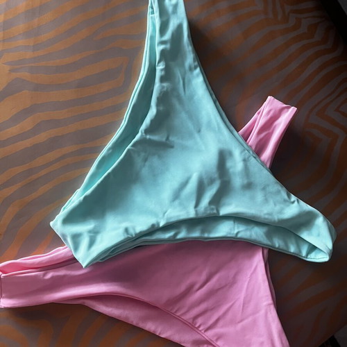 Swimsuits size M like new, pink and veraman set of 2