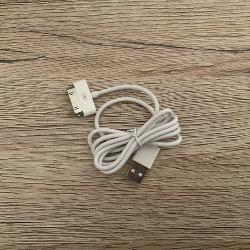 iPhone 4/4S USB cable new