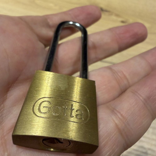 Gotta brass padlock 25mm, new