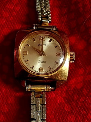 Vinca wristwatch women's used gold-plated from Switzerland manual winding