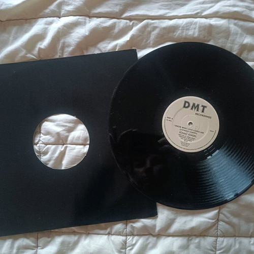 12" vinyl record like new, Jonni Angel - I Know What Love Looks Like