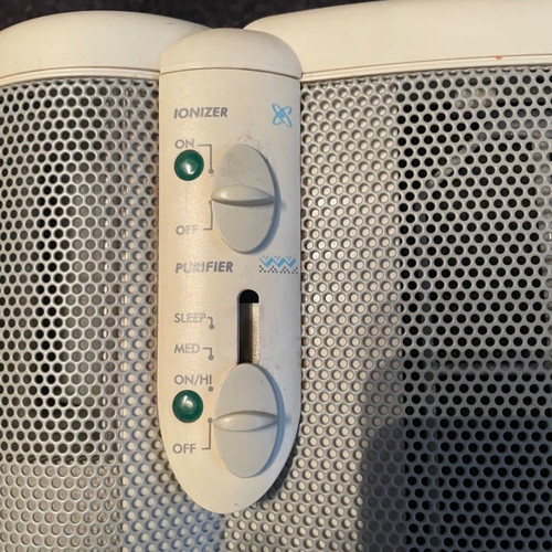 Καθαριστής αέρα - ιονιστής DeLonghi DAP 70 μεταχειρισμένος